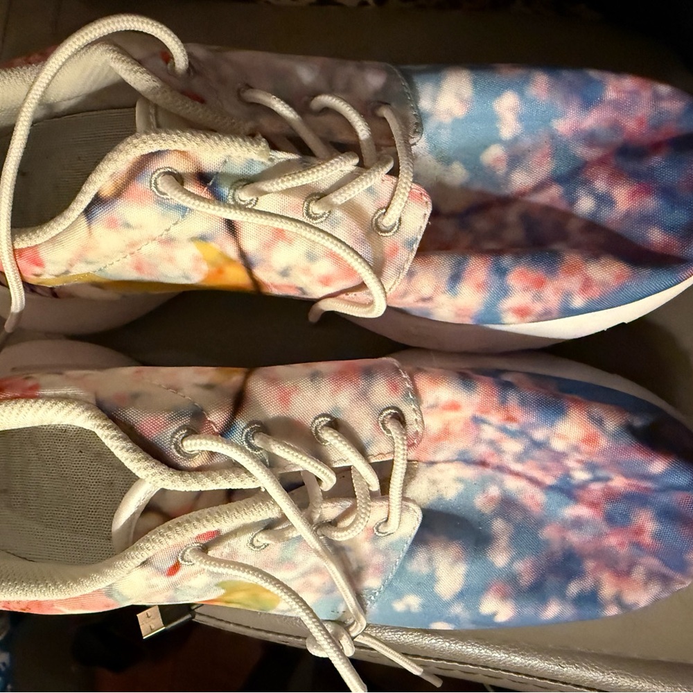 Colorful Nike Cherry Blossom limited edition size 7